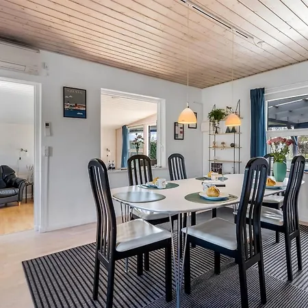 Nisse - 300m From The Sea By Interhome Grenå