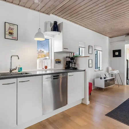 Nisse - 300m From The Sea By Interhome 格雷诺